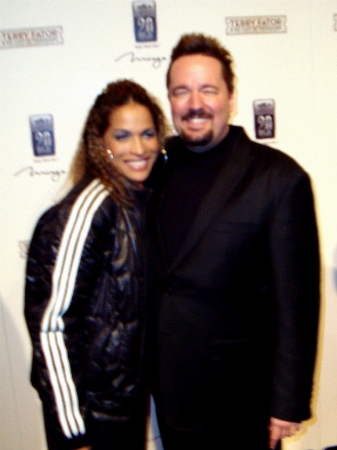 terry-fator-red-carpet-gala-premiere 044